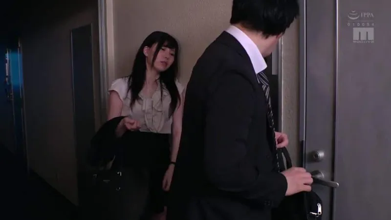 Bà xã nhà cạnh bên nhận nhầm tôi là ông chồng trong một hôm say xỉn