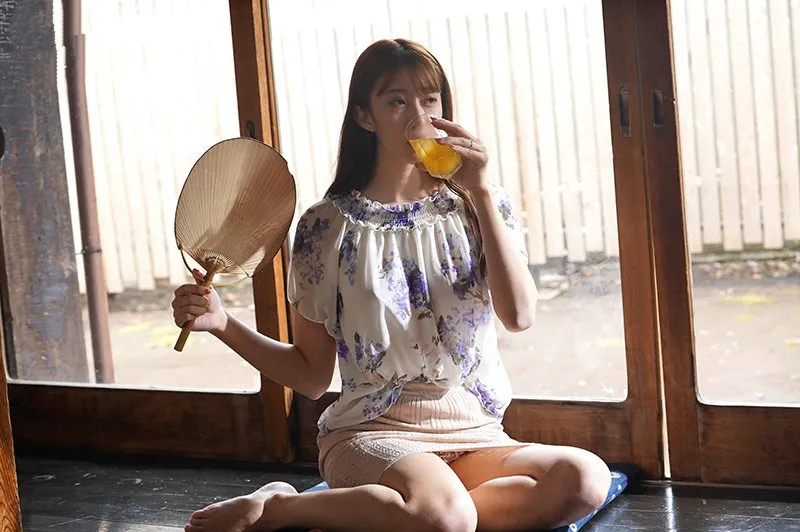 Mùa hè buồn chán ở quê địt cô vợ hàng xóm thiếu thốn vì lấy ông xã già